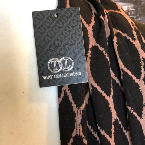 Tart Collections Cardigan NWT - Picture 2 of 8